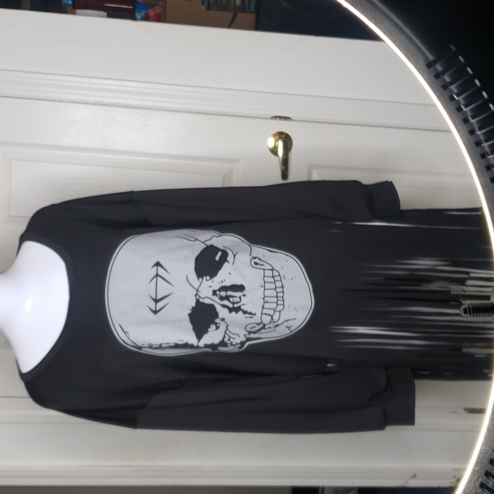 Shein Skull Frayed End Longsleeve Shirt Size 4XL